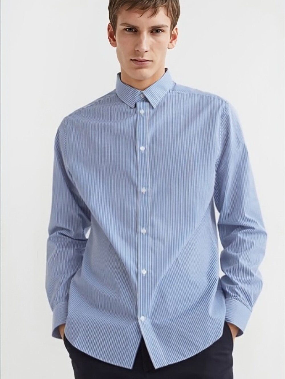 *Like New* H&M Mens Easy Iron Shirt Blue White Pinstripe Slim Fit Classic Size M
